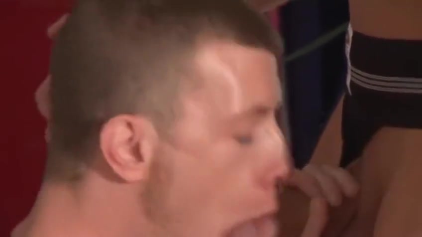 Darian Hawke fucks a hot nextdoor buddy