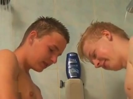 Shower Boyss
