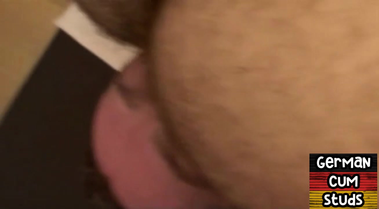 Muscled German DILF sucking and rimming sturdy masseur