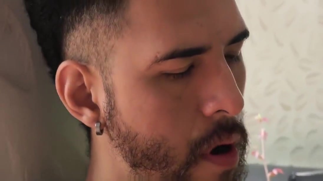 LatinLeche - Trickster Pays A Guy To Get His Butt Penetrated