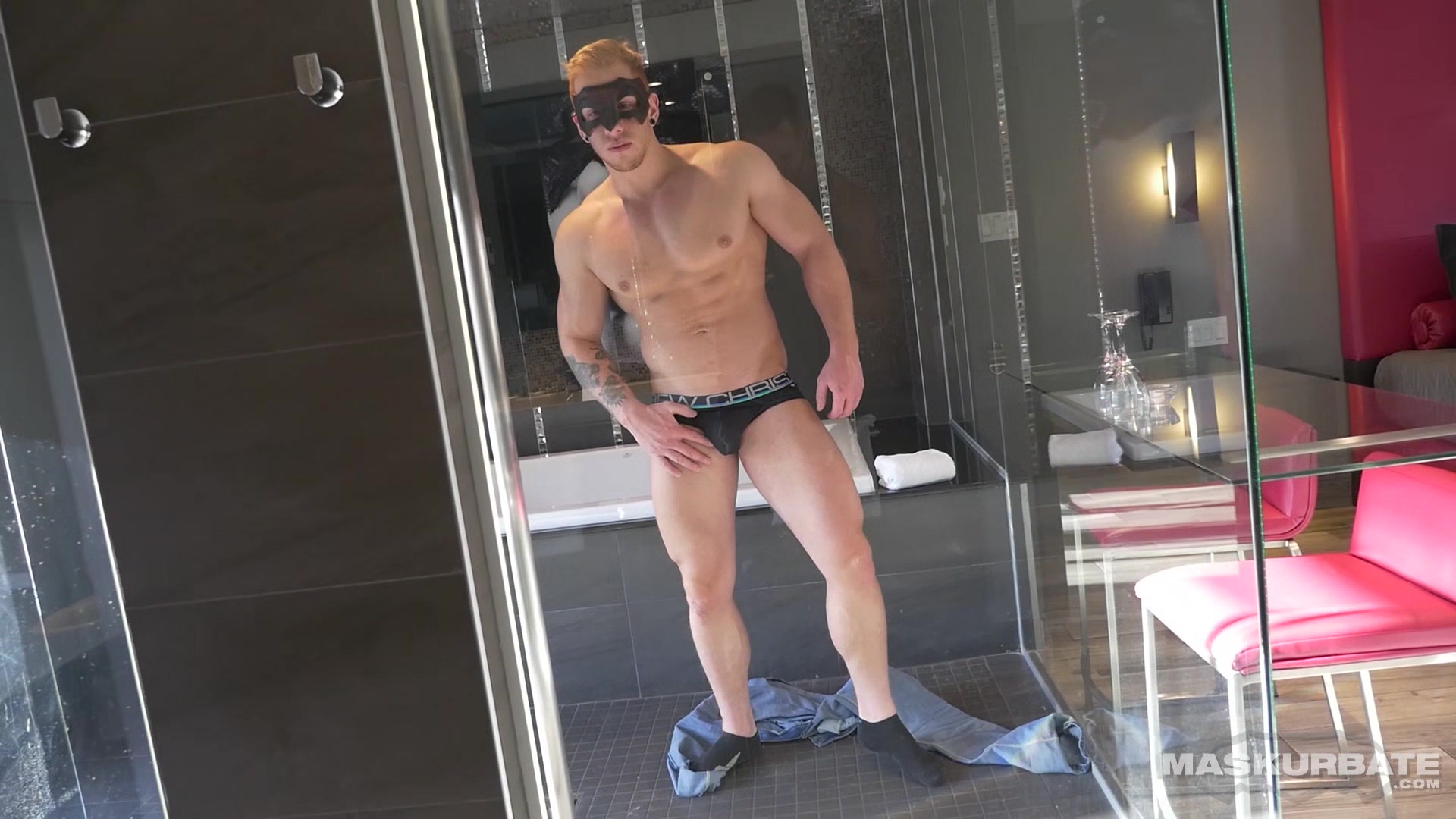 Dreamy Hunk Ginger Stripper Solo Jerk