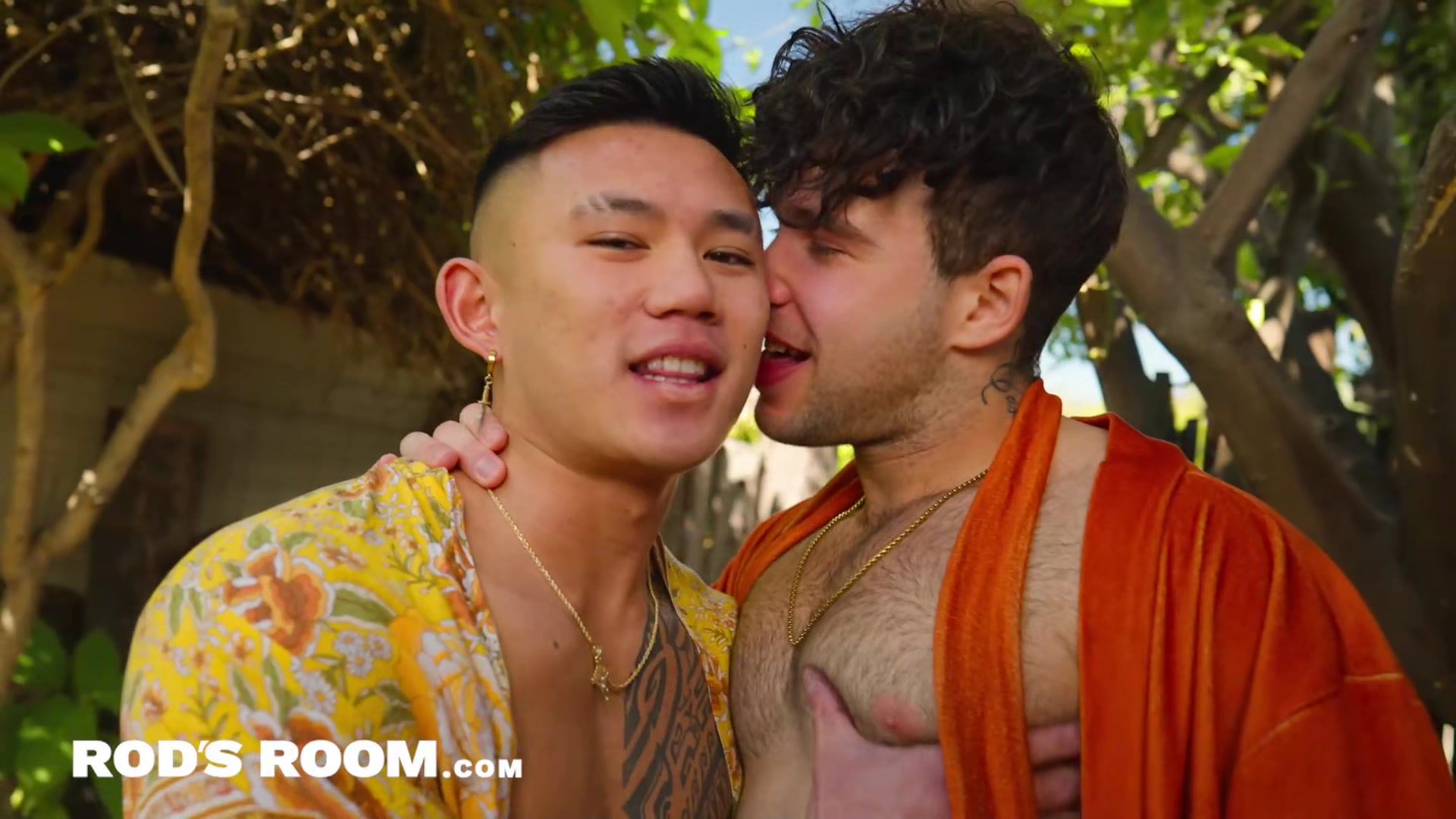 RodsRoom - RodsRoom - Spicy Latino Hunk Pulvarizes Jock