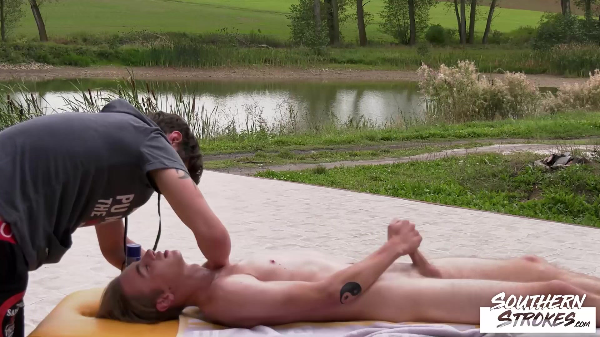 SOUTHERNSTROKES Twink Tito Amato Massages Jay Sheen Outdoor