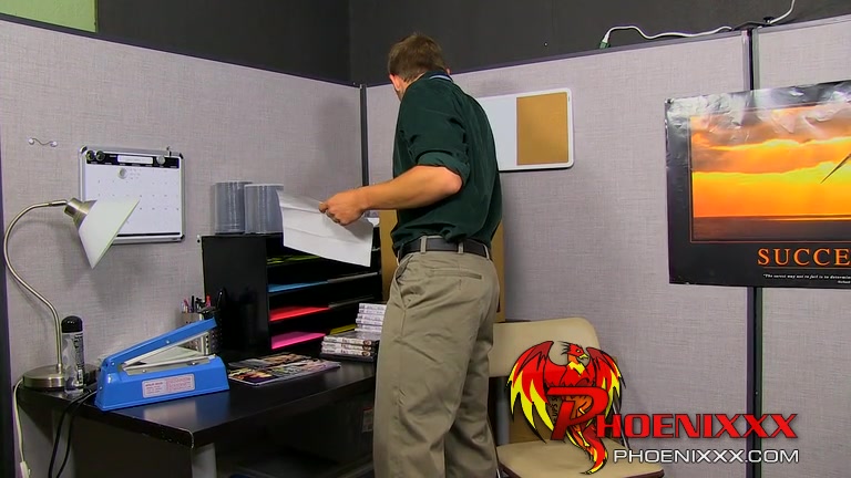 Austin Ried And Kirk Cummings - Fucked by the New Office Guy