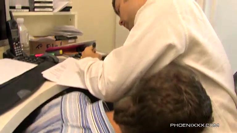 Kelan Helps Preston Relax - Kelan Carr & Preston Ettinger