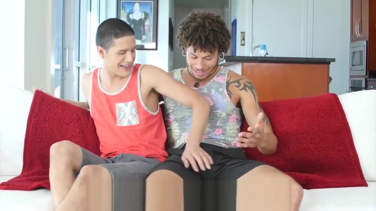 GayRoom - Tino Cortez Manages 10 inches of Cock