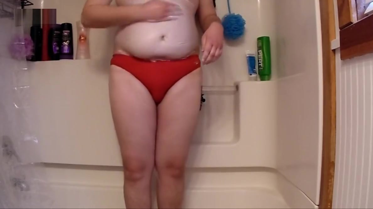 Chub showers in speedo again