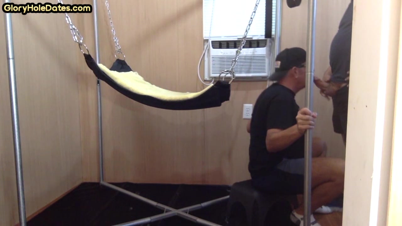 Moustache gray DILF sucking off amateurs hard shaft