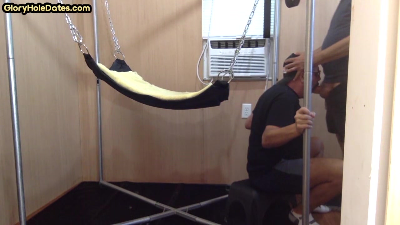 Moustache gray DILF sucking off amateurs hard shaft