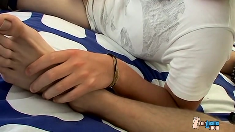 Straight Jock Boy Used! - Kelly Cooper And Colby Bonds