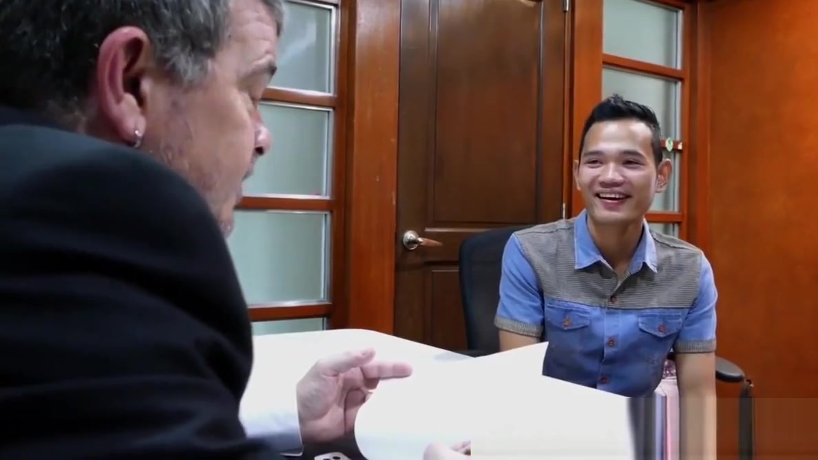 Tiny pinoy twink sucking dilfs cock in office