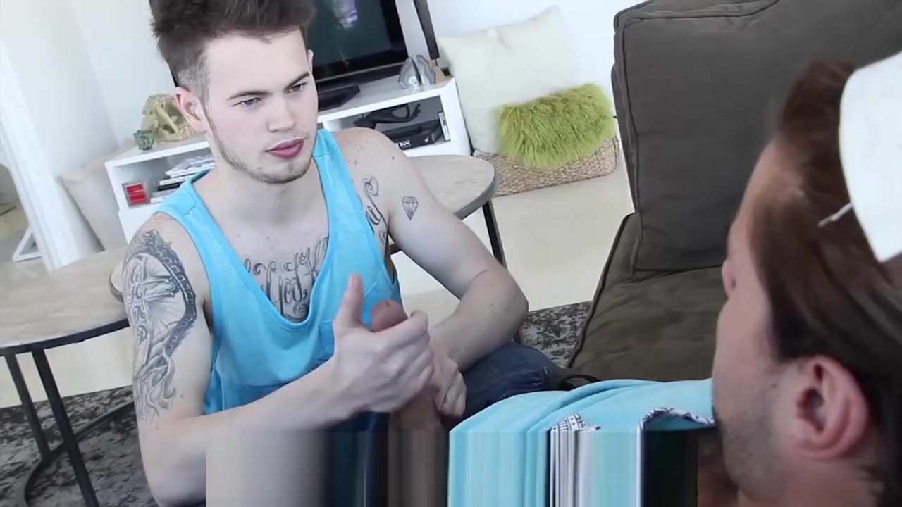GayRoom - Amazing Hunk Aspen Fucks Robb Johnson