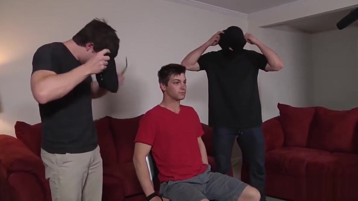 Johnny rapidly takes two cocks from Will Braun and Jason