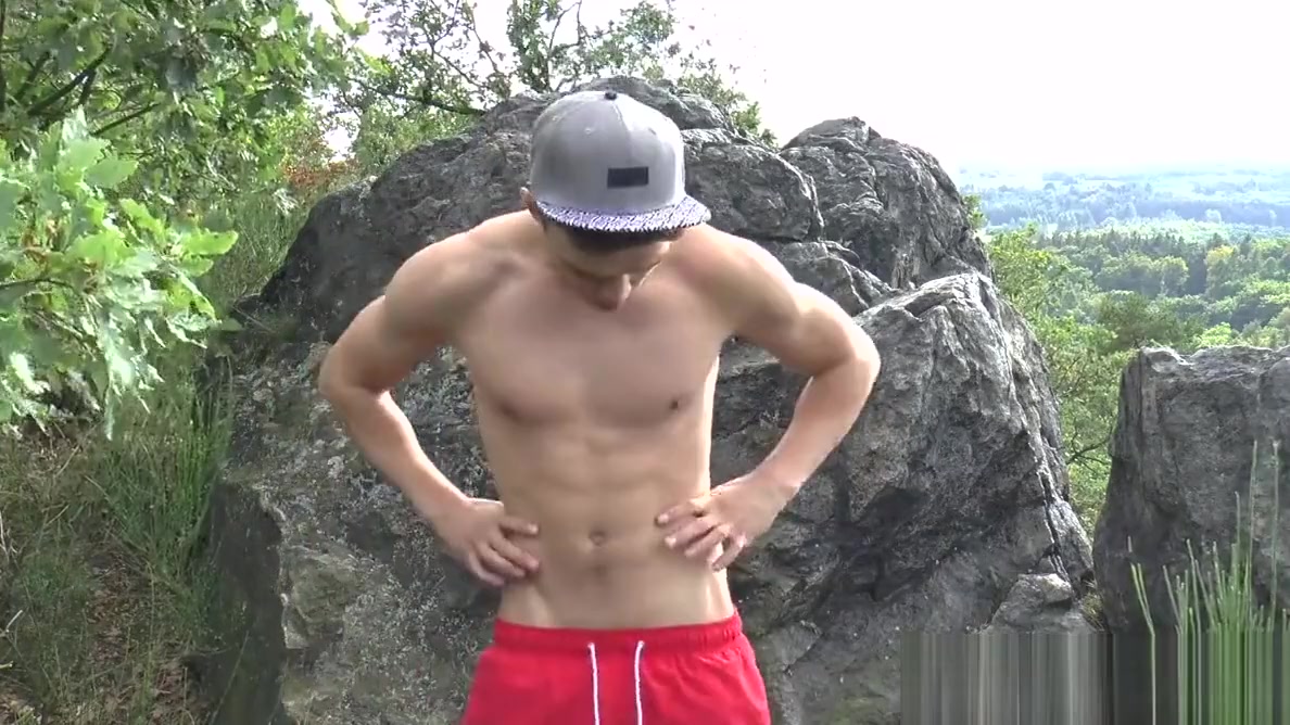 Handjob Casting and Muscle Worship