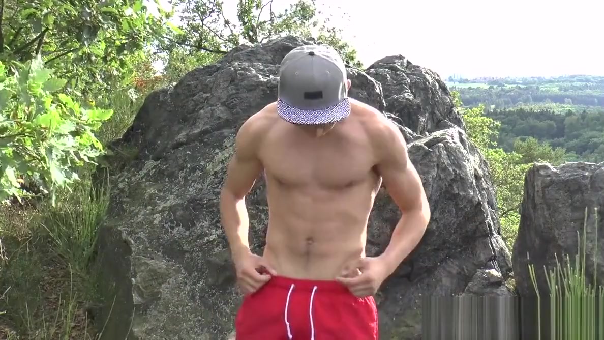 Handjob Casting and Muscle Worship