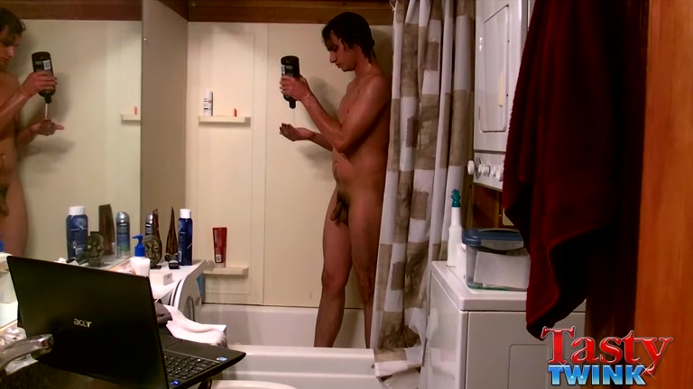 Tristan Hollister's Shower Fun