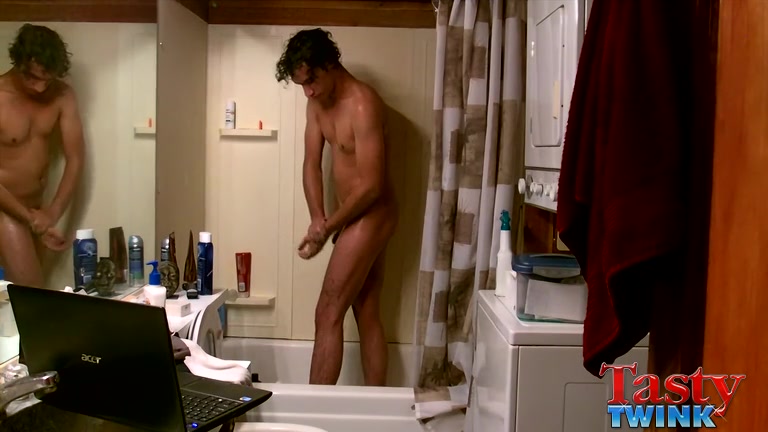 Tristan Hollister's Shower Fun