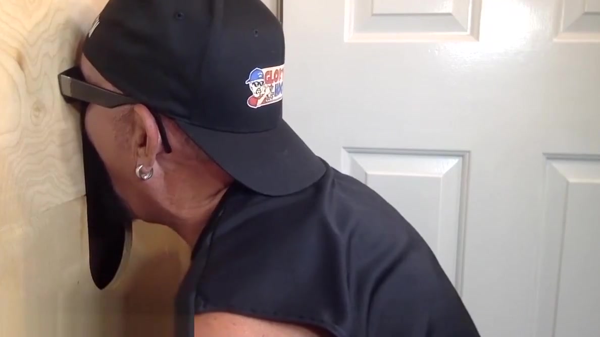 New Guy Discovers Gloryhole Pleasure