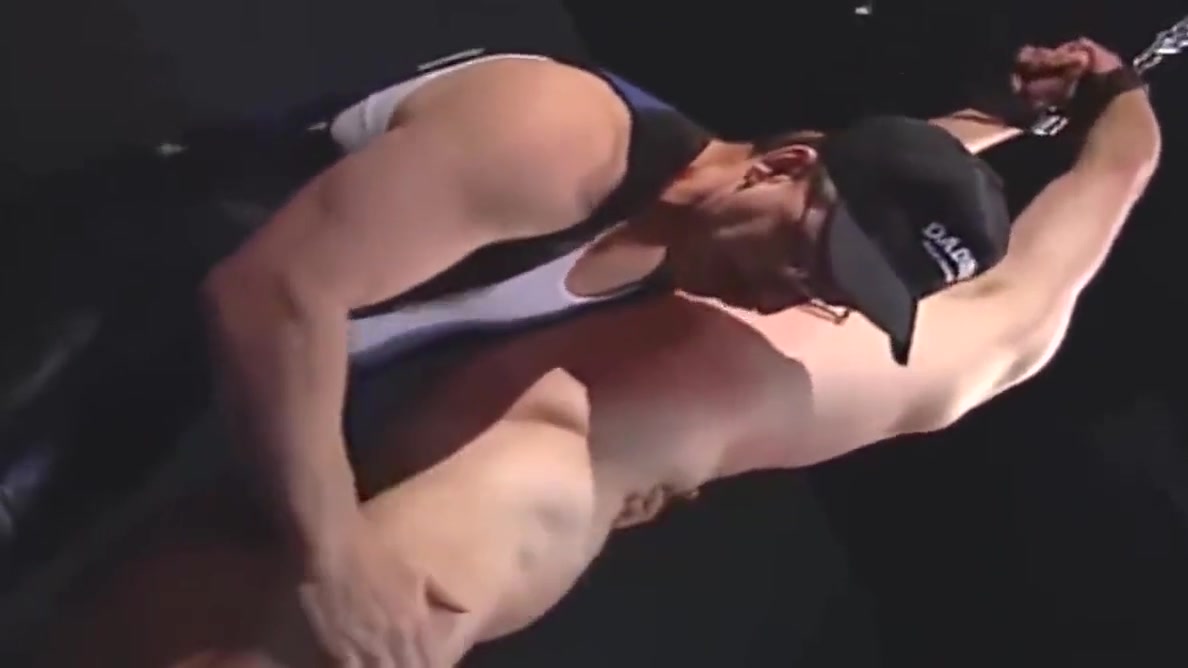 classic leather kink
