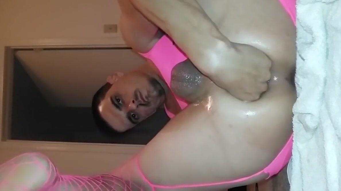 olivers huge dildi and fisting