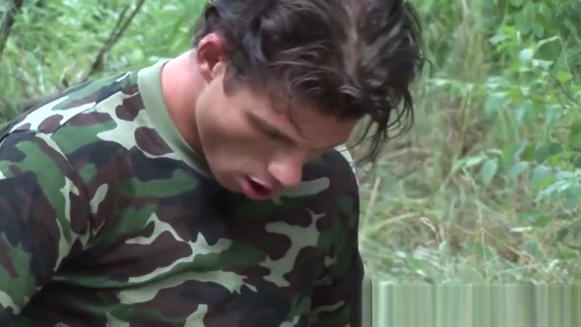 Army euro tugs before bareback in threesome