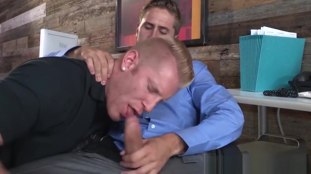 HotHouse CockSucking Delivery Hunk Gets Fucked