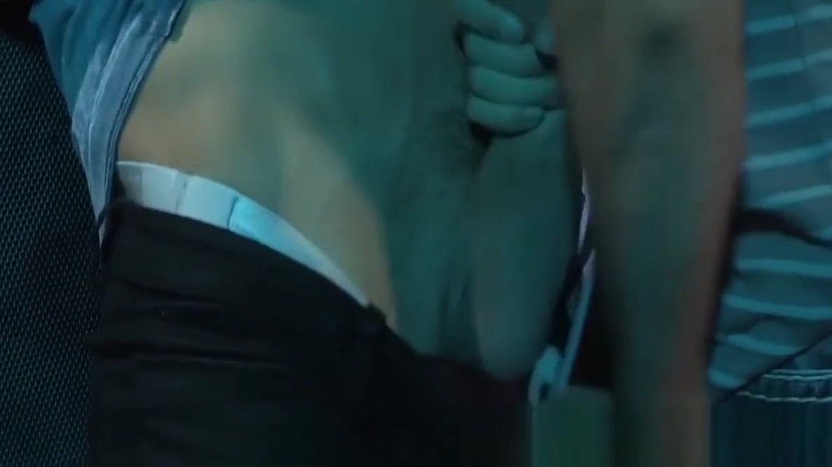 FalconStudios Big Cock Hunk Gives it to his Ass