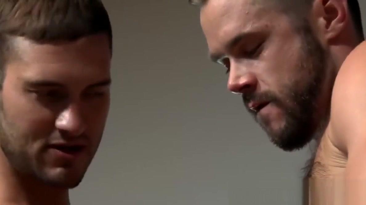Adorable hunk Mike fuck sexy Austin through the glory hole