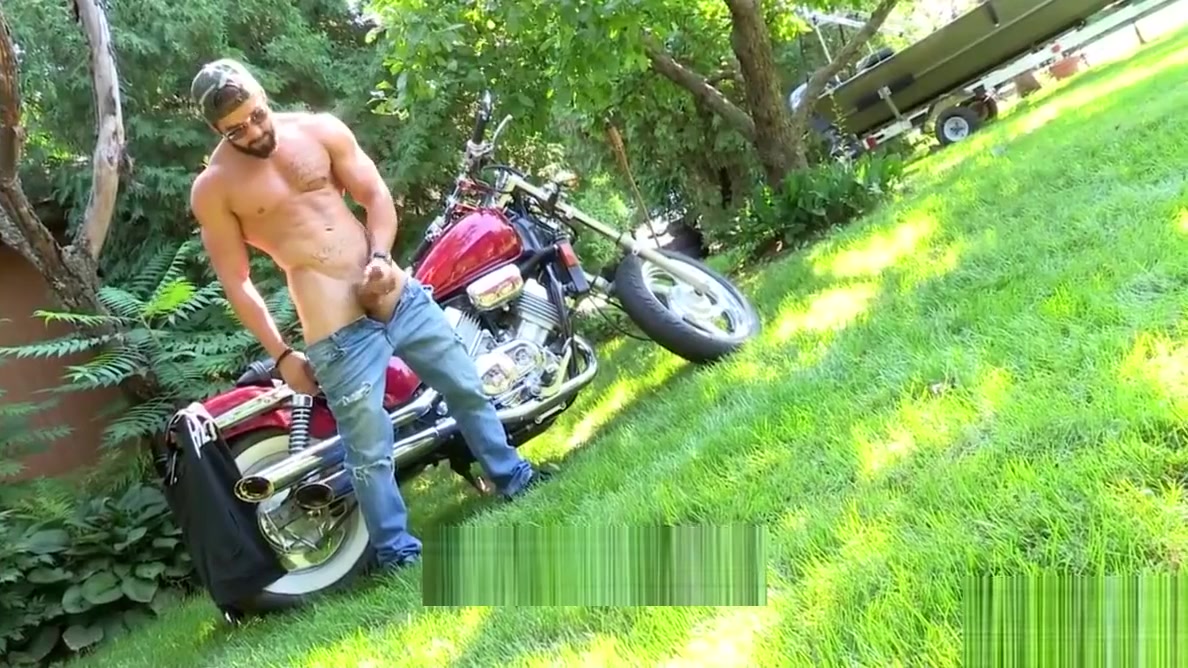 Maskurbate Hunky Biker Jerks Dick Outside