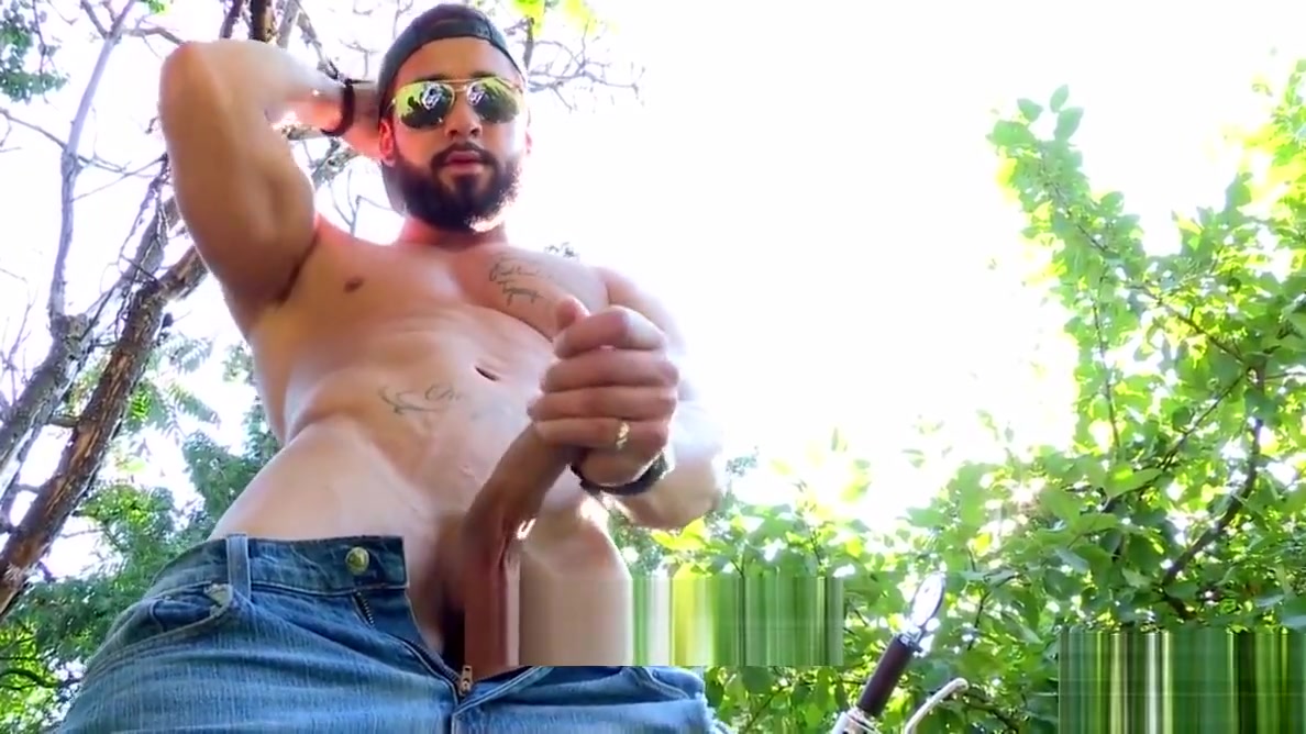 Maskurbate Hunky Biker Jerks Dick Outside