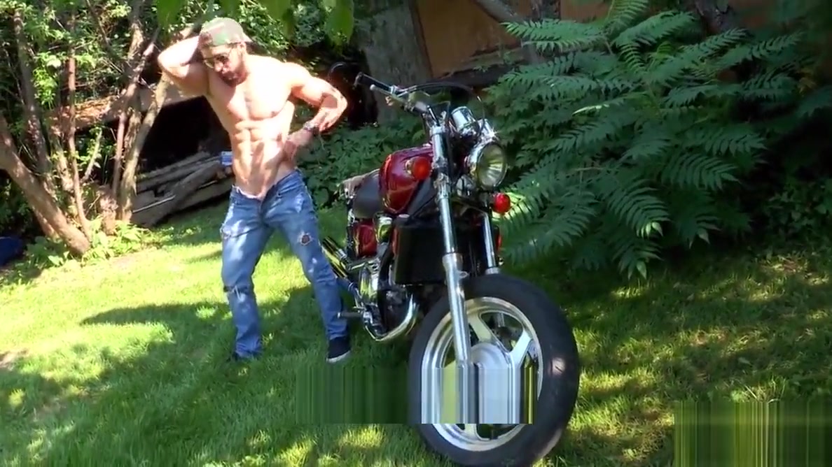 Maskurbate Hunky Biker Jerks Dick Outside