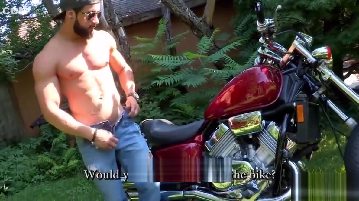 Maskurbate Hunky Biker Jerks Dick Outside