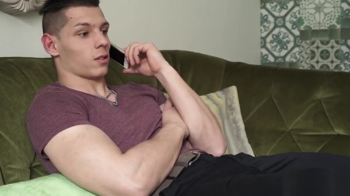 Maskurbate Stripper Barebacks Birthday Hunk!