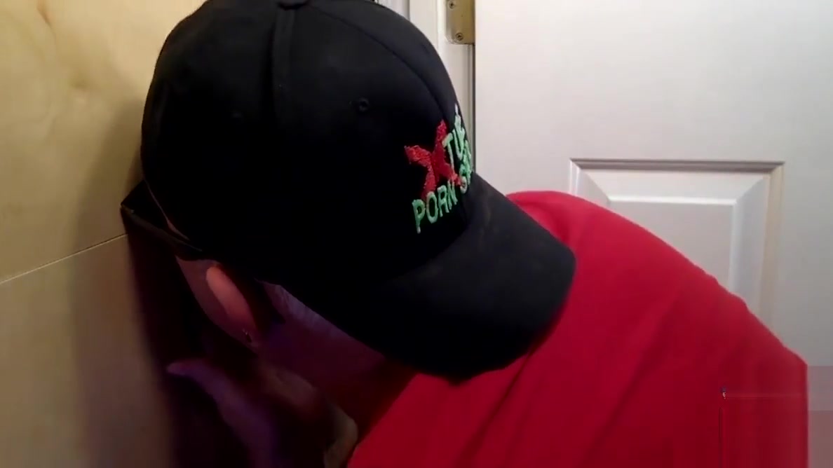 Cum Pumping Gloryhole Suck Off
