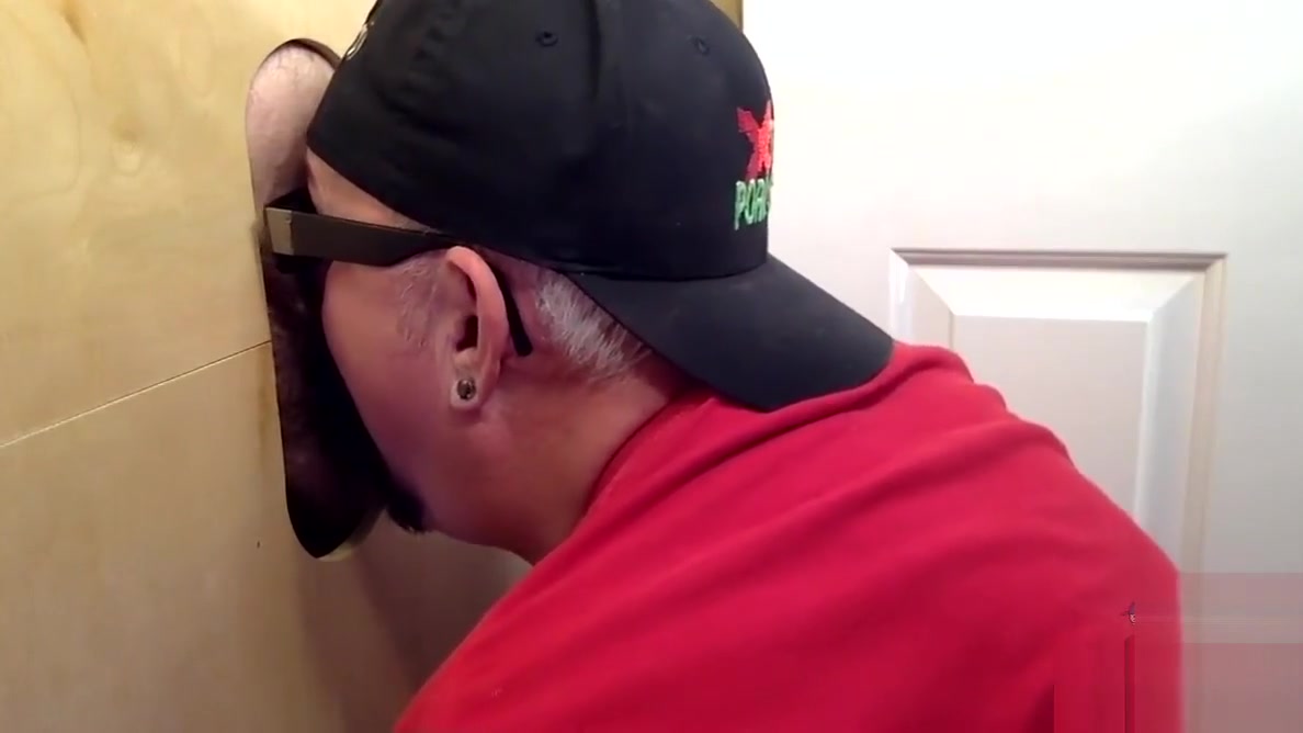 Cum Pumping Gloryhole Suck Off
