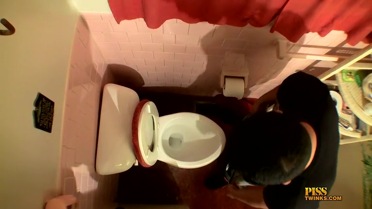 A Room Of Pissing Dicks - Jake Reid, Leo Mcarthur