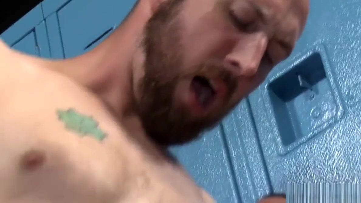 MenOver30 Eating Hairy Ass at the Gym