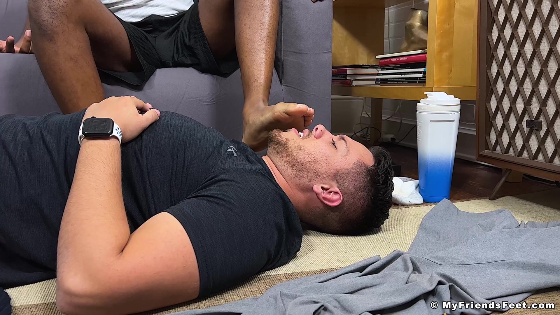 Dallas Foot-Trains His New Roommate - Dallas