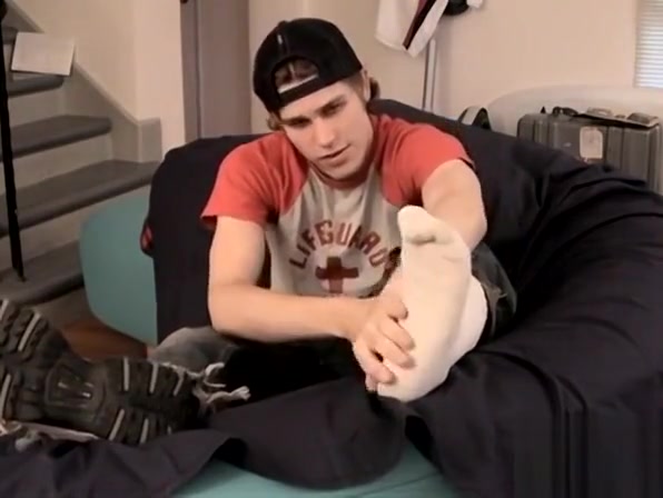 JT Reese massages his feet and strokes away with enthusiasm