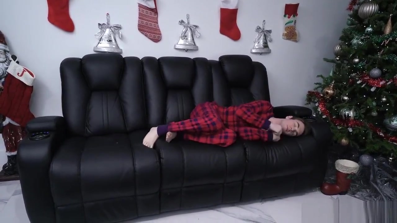 Family Dick - A Reason to Fuck on Christmas Eve