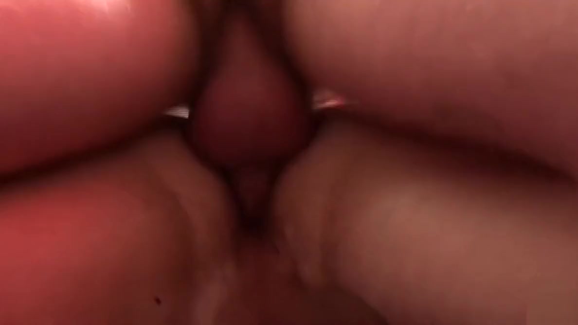 Twinky Soldier Gives BB Anal to Army Hunk!