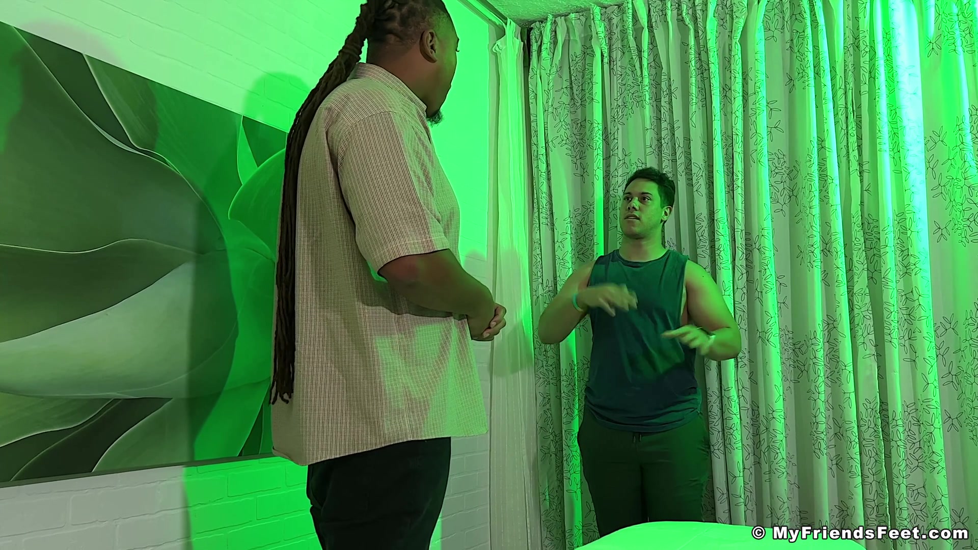 Andre's Size 20 Feet Worshiped - Andre