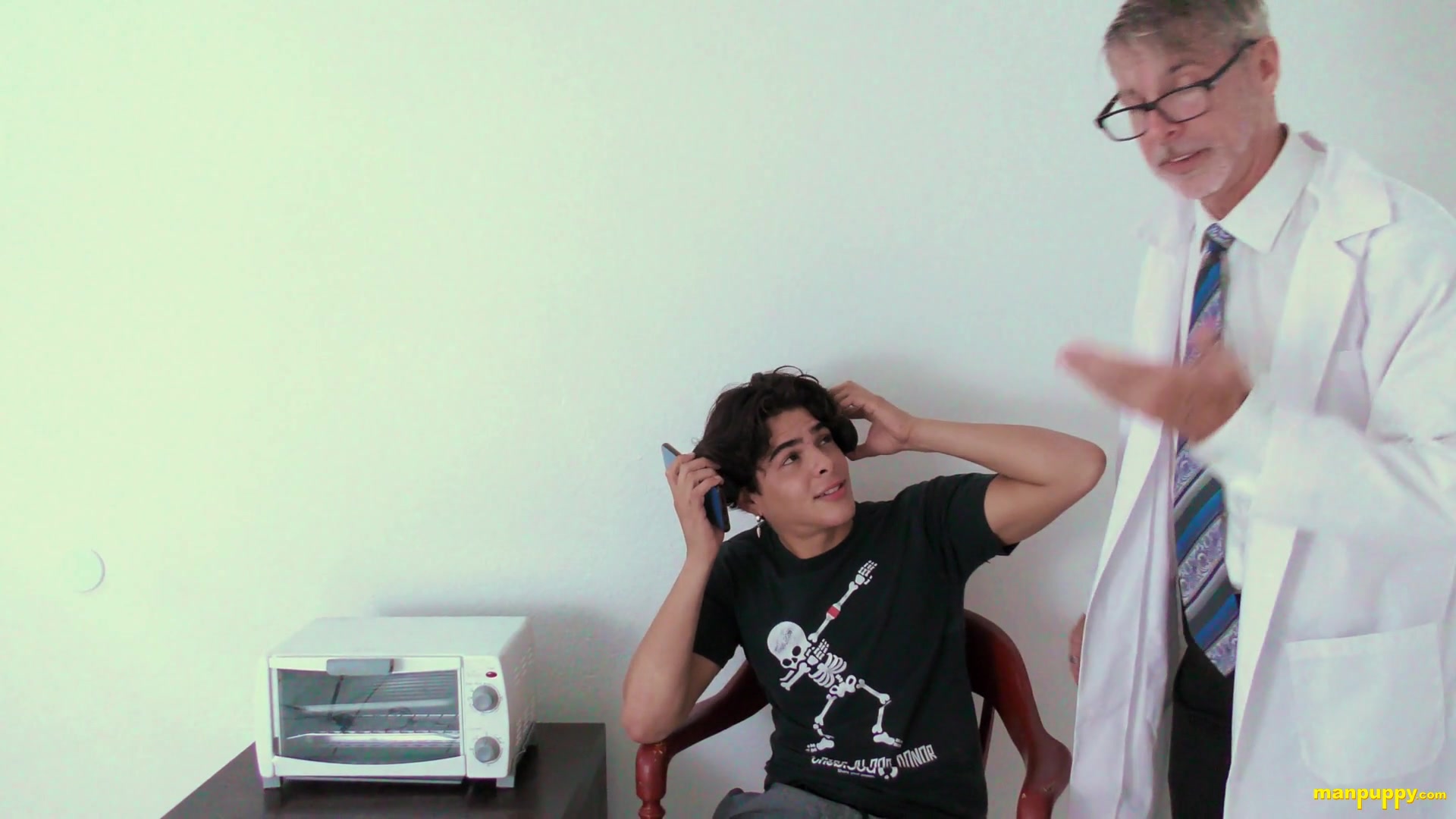 Teaching The Assistant A Lesson - Julian Jaden & Richard Lennox