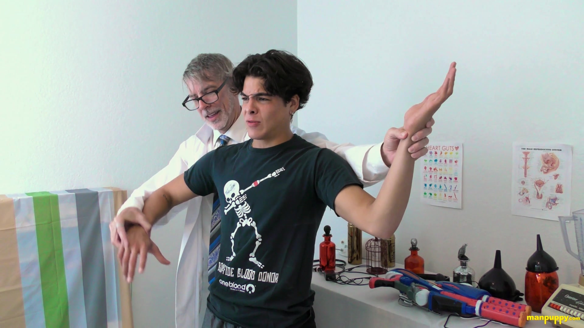 Teaching The Assistant A Lesson - Julian Jaden & Richard Lennox