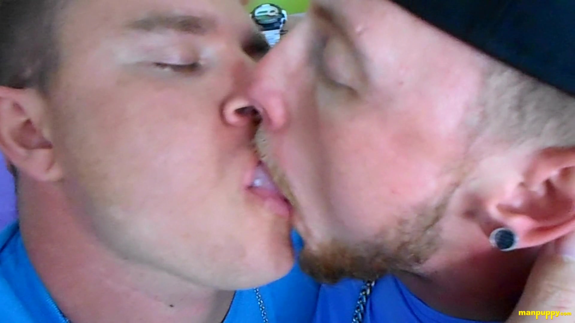 Hot Gay Kissing With JC & Leo - JC Dickerson & Leo Blue