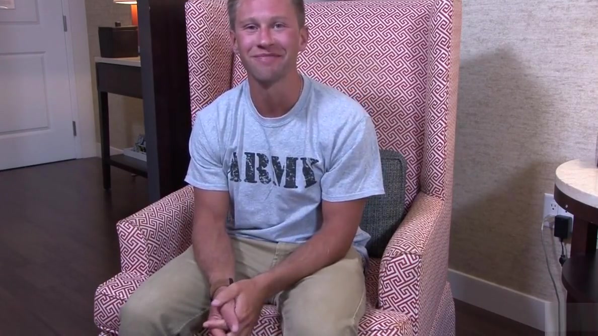 ActiveDuty Gorgeous Str8 Army Hunk Fondles his Cock
