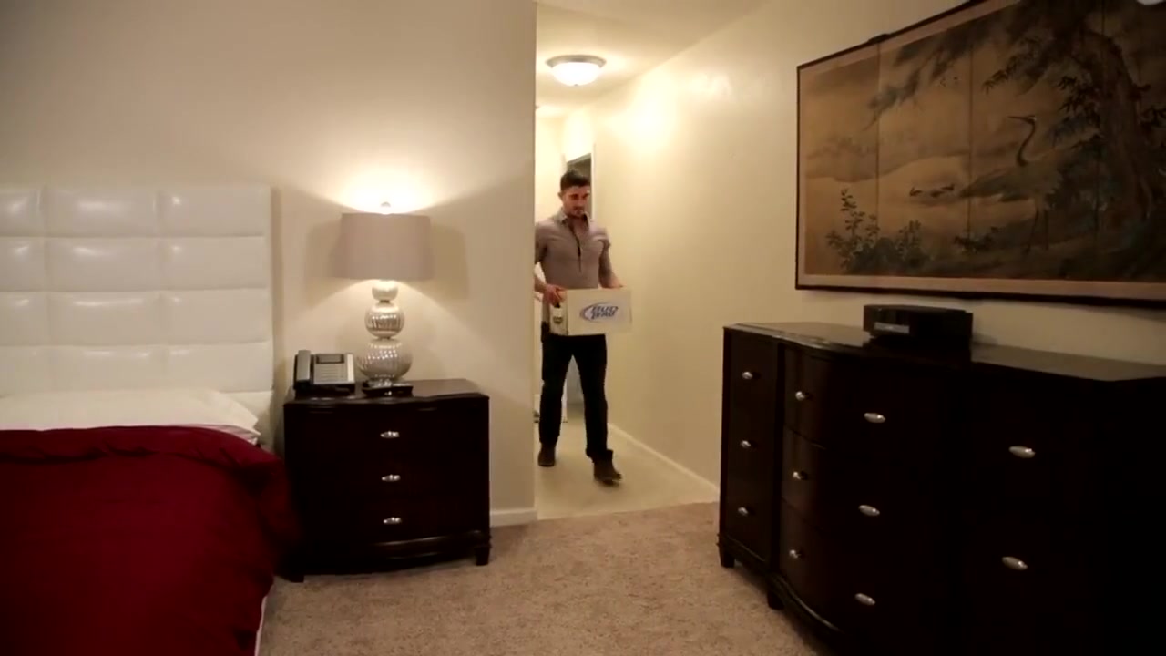 NextDoorRaw Johnny's Lucky Bareback Day
