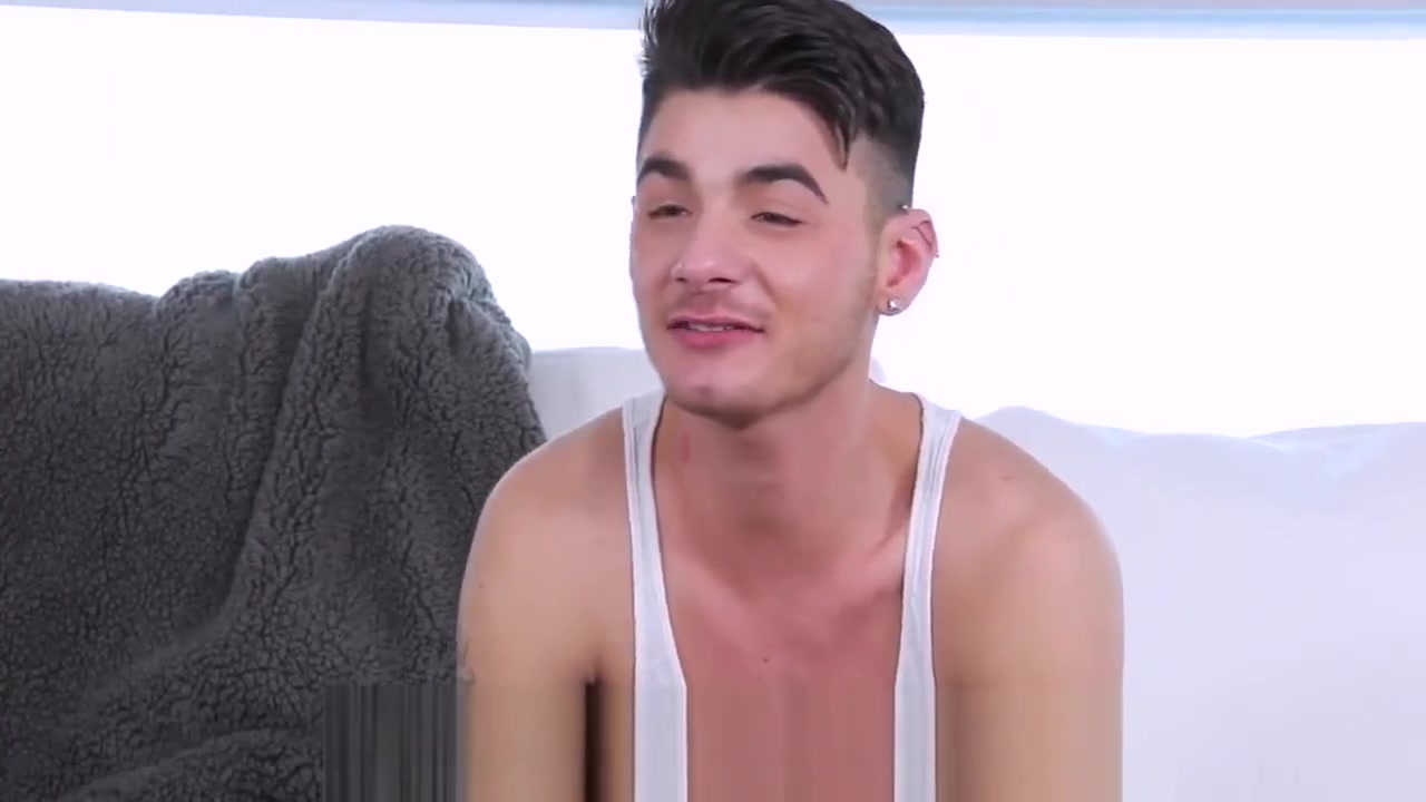 GayCastings - Eager Porn Agent Fucks Tony Holiday