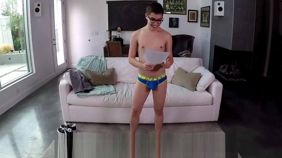 GayCastings First porn casting fuck with Eli Lincoln