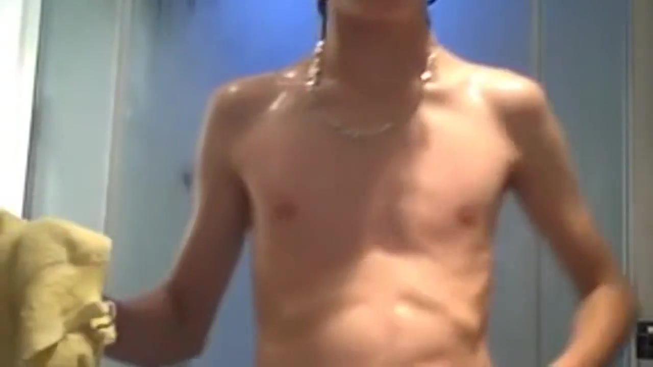 Twinks Shower